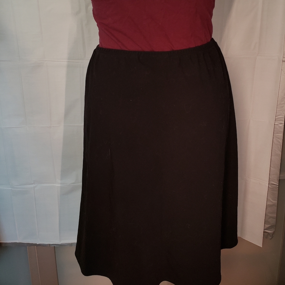 Easy care simple midi black skirt